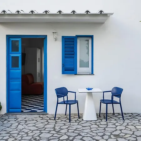 بيت ضيافة Azzurra فيكو إيكوينس