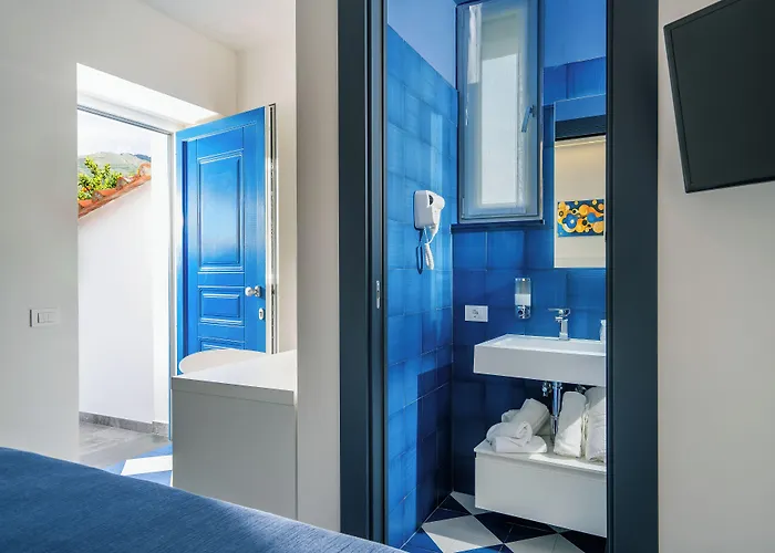 بيت ضيافة Azzurra 4*